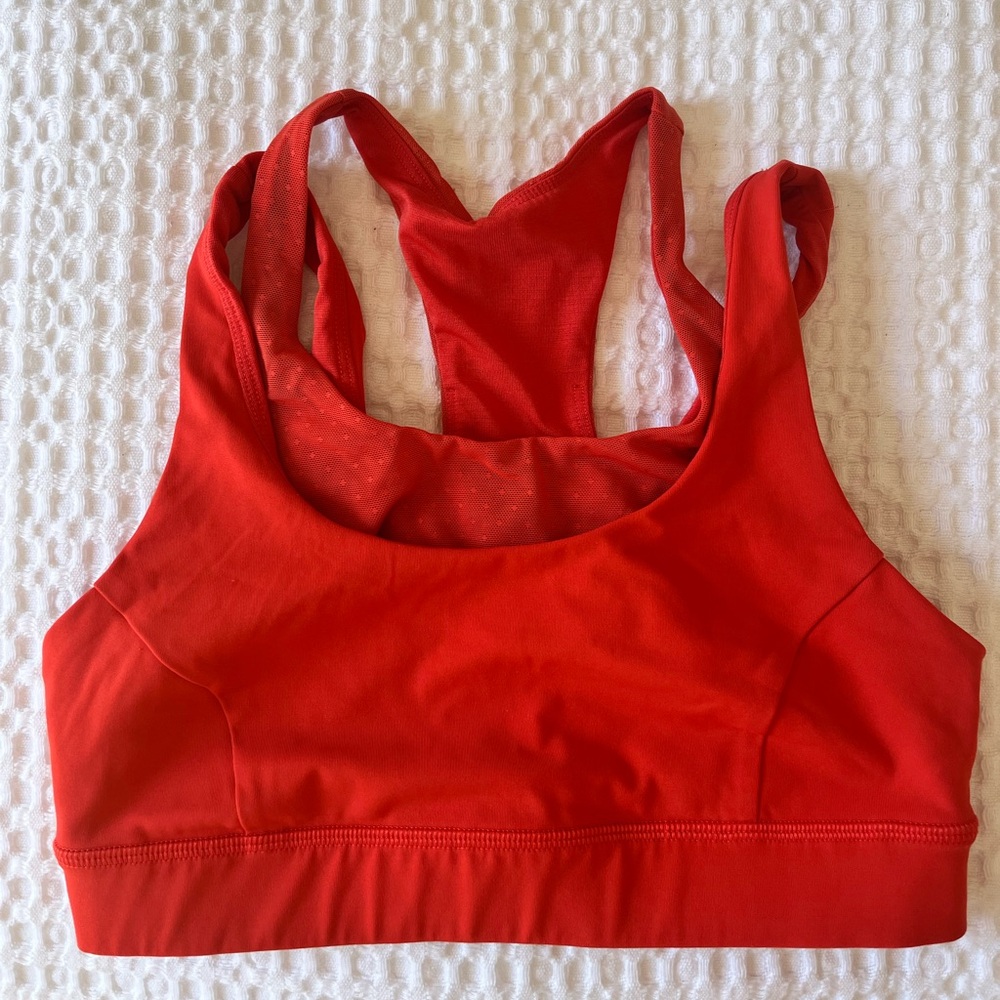 Lululemon Sports Bra, Size 4, Adjustable Band